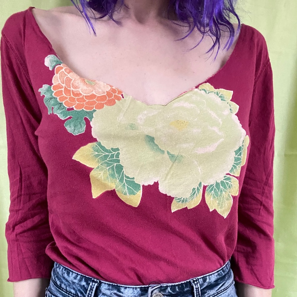 $7 MOVING SALE! Lucky Brand Long Tee - Picture 1 of 8